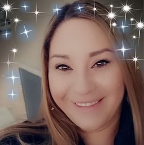 Meet your Posher, Alma